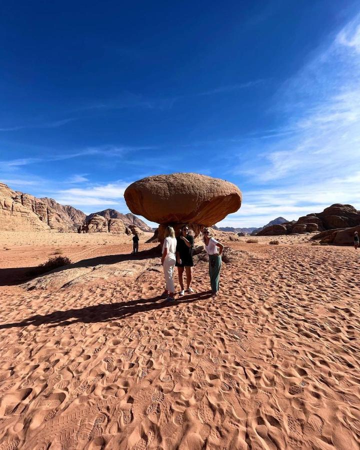 Wadi Rum Camels Camp Exteriör bild